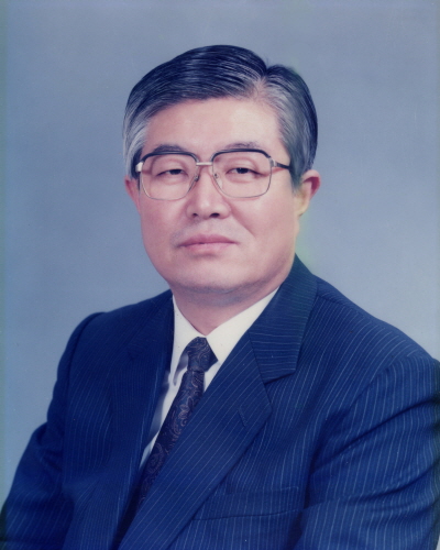 제2대교장 목성균 교장