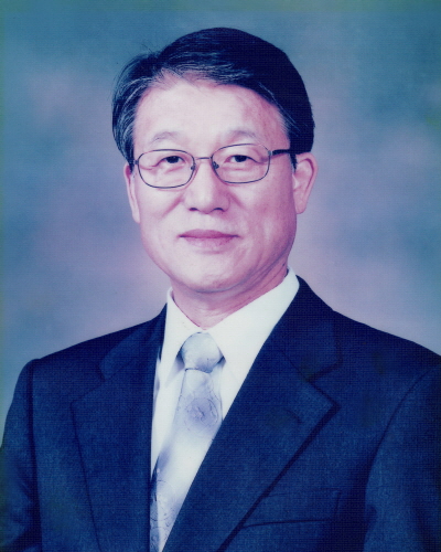 제3대교장 엄진웅 교장